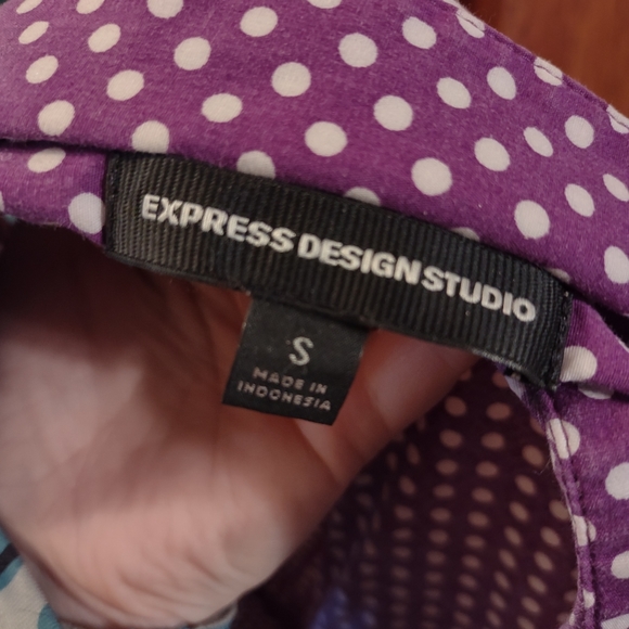 Express Cross Tie Shirt - Picture 3 of 3